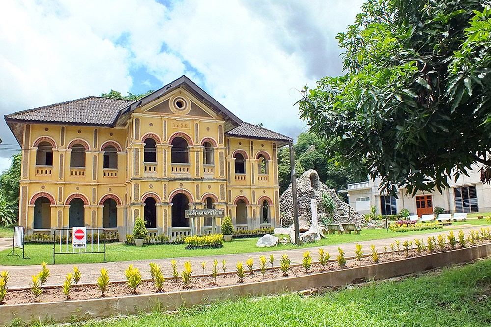 A European-style outbuilding near St. Anna's Church. Photo: TAT