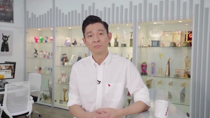 Screengrab via Facebook video.