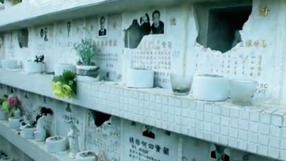 The damage at St Raphael Catholic Cemetery in Cheung Sha Wan. Picture via Apple Daily screenshot