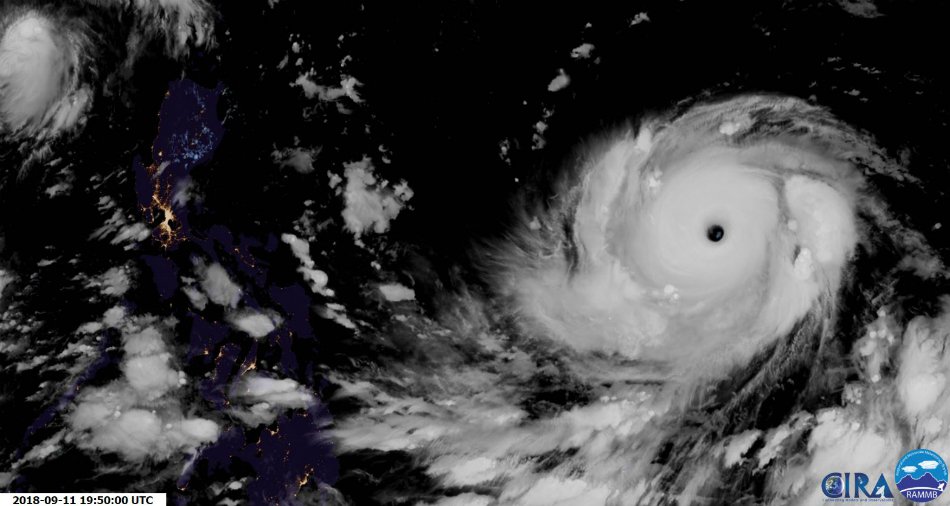 Super typhoon Mangkhut captured by a satellite last night as it approached northern Philippines. (Photo: Himawari-8/RAMMB imagery via ABS-CBN News)
