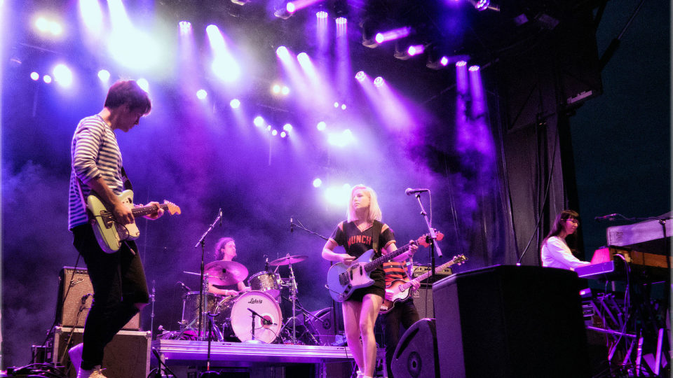 Alvvays play Sasquatch music festival in Washington, US, 2015. Pic via wikicommons (David Lee)