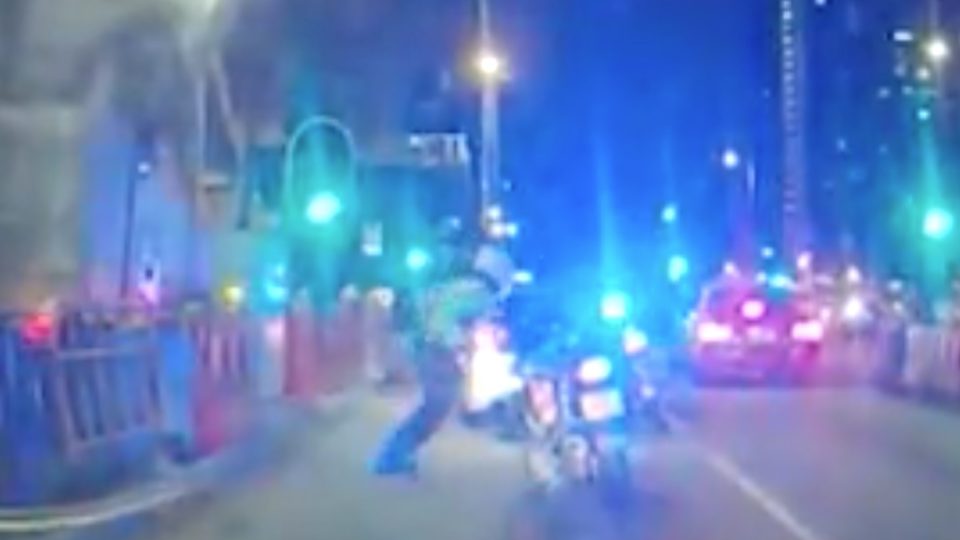 Screenshot via Apple Daily vid.