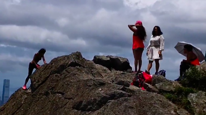 Screengrab via Facebook video.