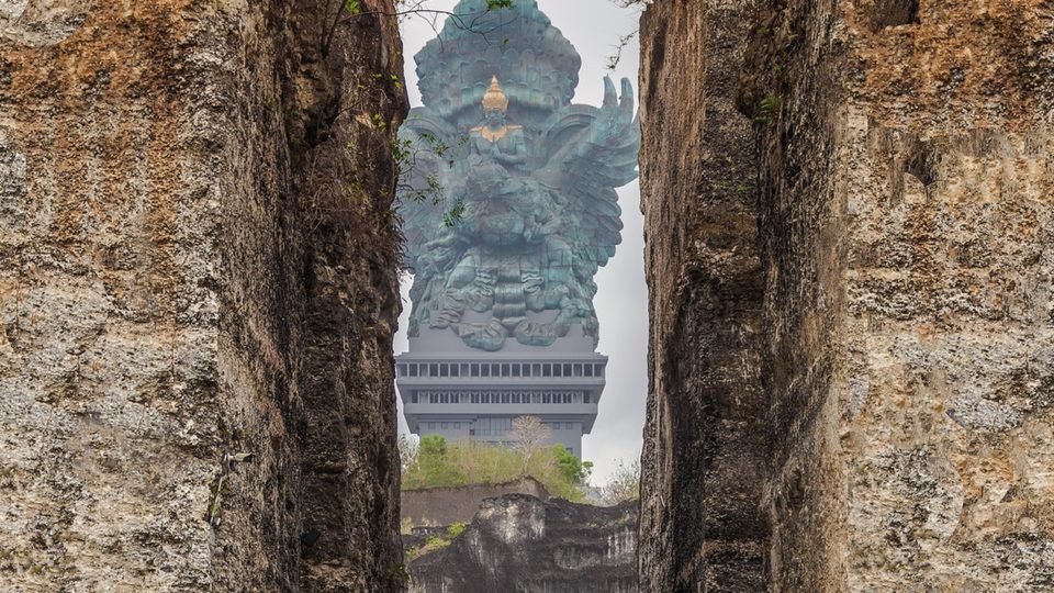 The recently completed sculpture at GWK in Jimbaran, which was finished just in time for the IMF-World Bank annual meetings. Photo: Yulianto Poitier/Pexels