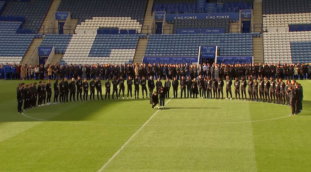 A Minute’s Silence & Tributes Paid At King Power Stadium on Monday -- Screenshot: Facebook/ Leicester City FC Thailand