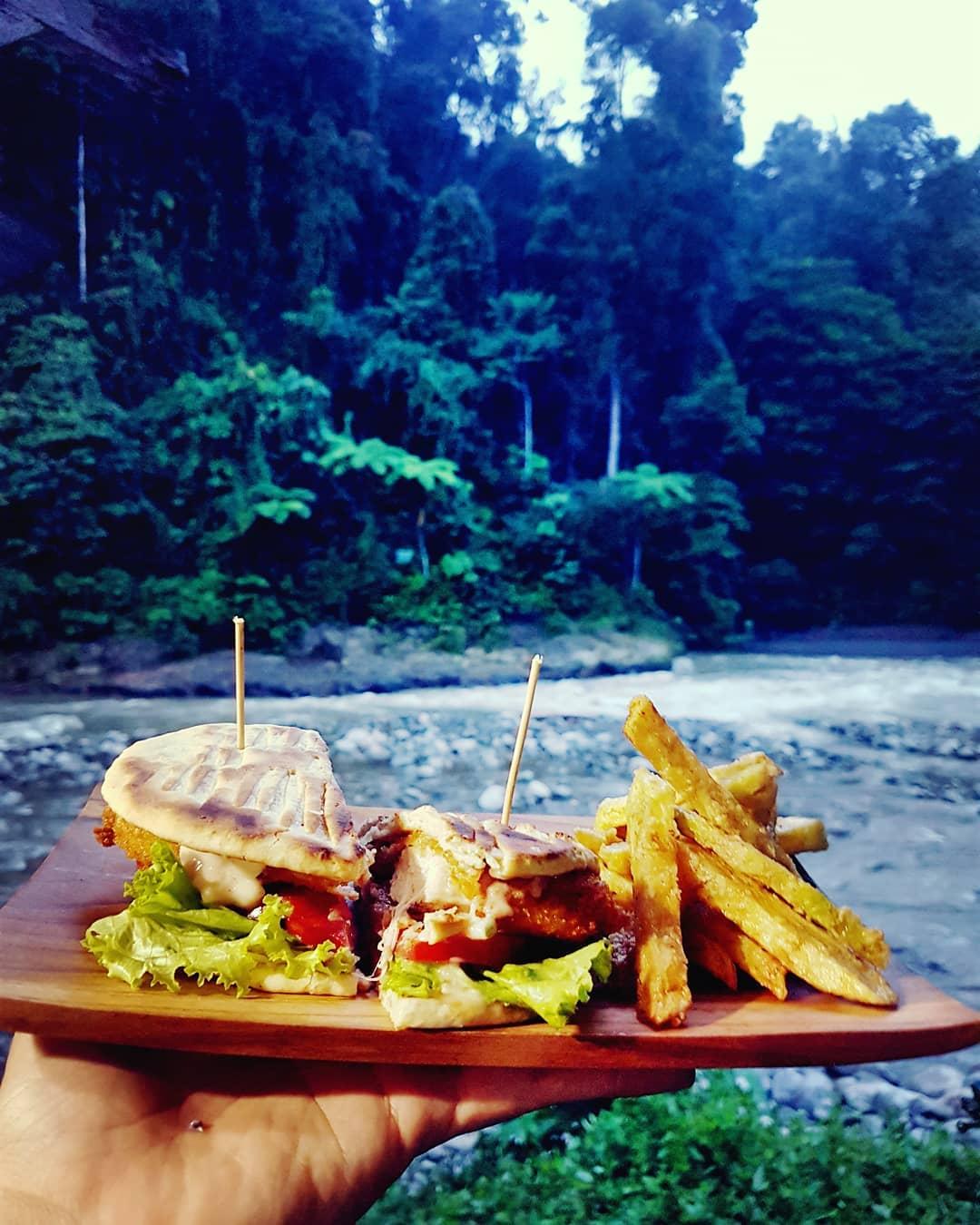 Photo: Jungle Inn/IG