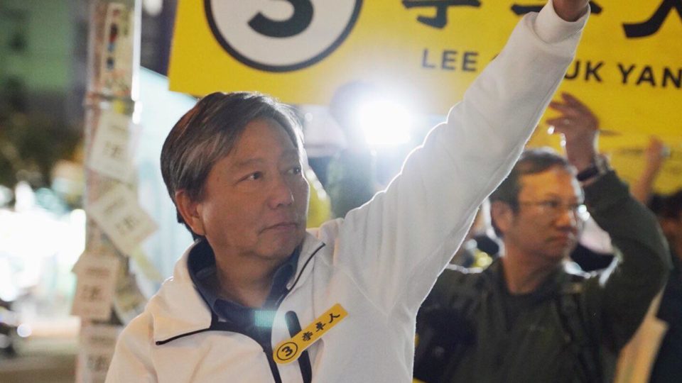 Lee Cheuk-yan campaigning during the 2018 by-election for Kowloon West. Photo via Facebook/Lee Cheuk-yan.