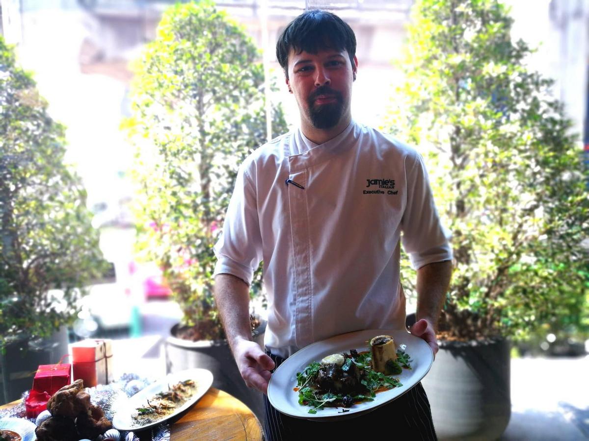Chef Alex Barman. Photo: Laurel Tuohy/Coconuts