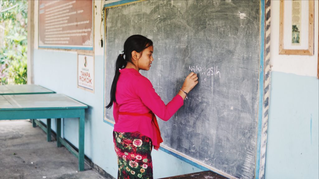 Asih, 11, at the “deaf inclusive” elementary school in Bengkala, North Bali. Photo: Coconuts Bali