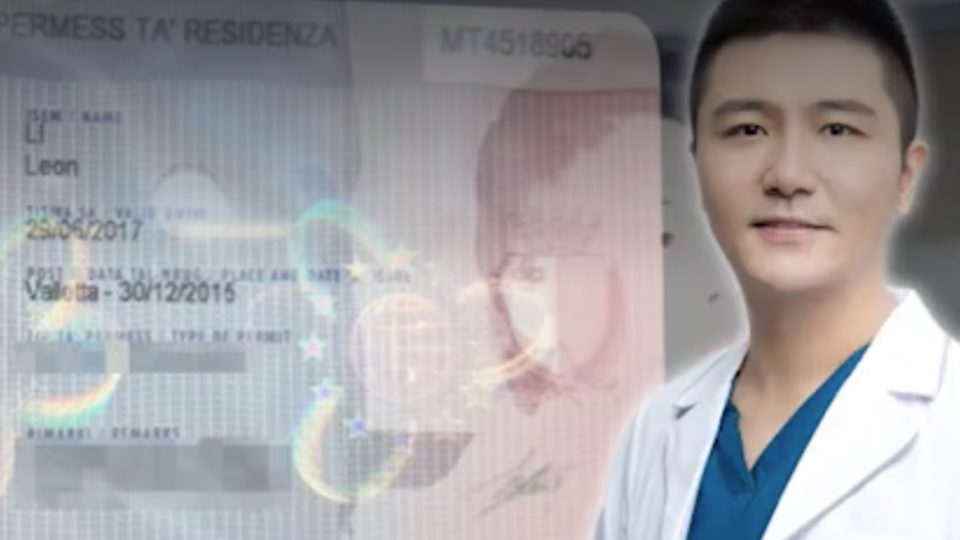 A picture of Leon Li published by Apple Daily. 