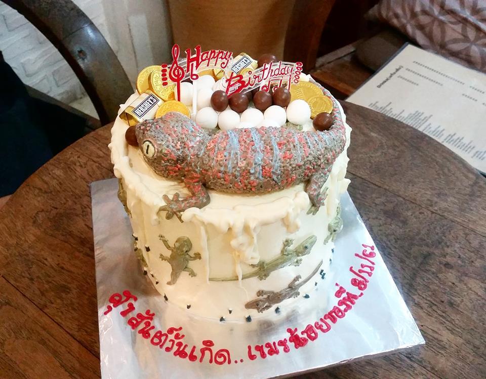 Cake Luk Maew bakery/ Facebook