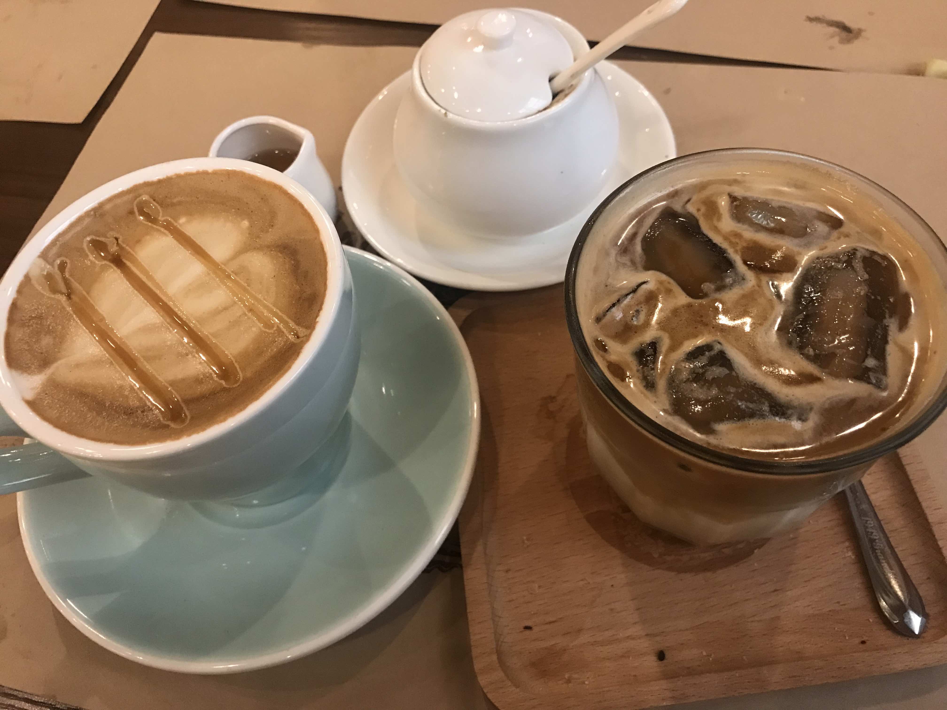 Caramel Macchiato (left) and Iced Latte (right). (Photo: Angelica Reyes)