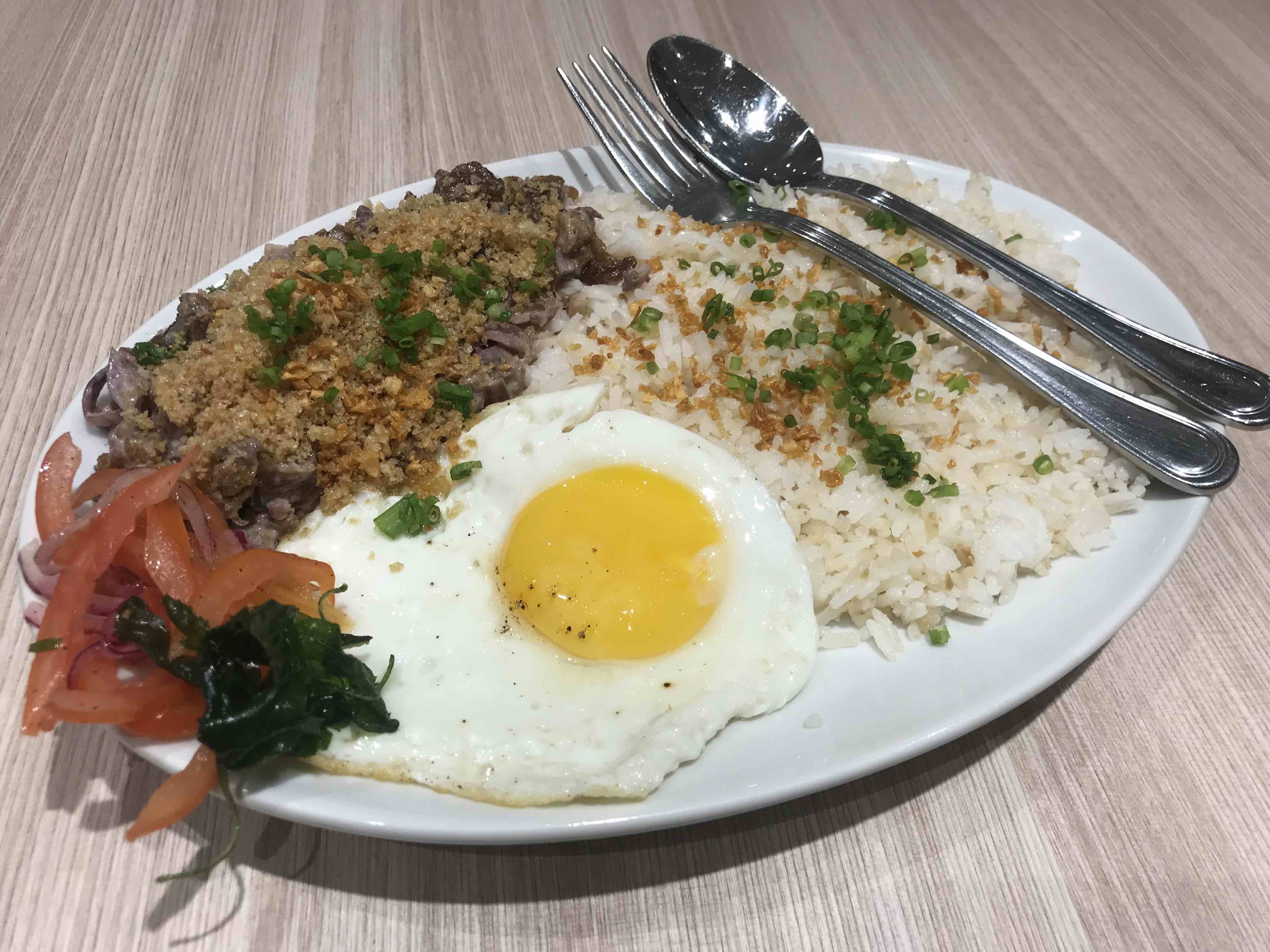 House Crispy Sisig Silog. (Photo: Angelica Reyes) 