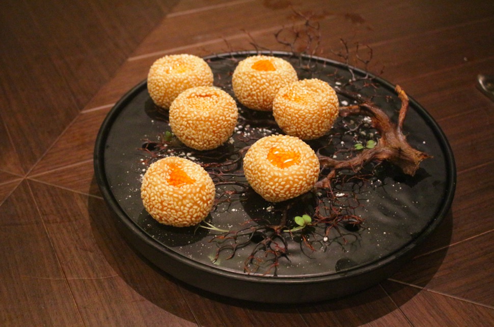 Peking Garden's deep-fried glutinous puff with water chestnut. Photo by Vicky Wong.