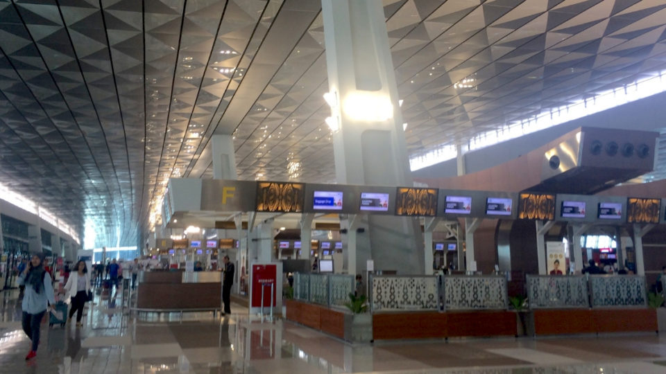 Soekarno-Hatta International Airport Terminal 3. Photo: Nadia Vetta Hamid/Coconuts Media