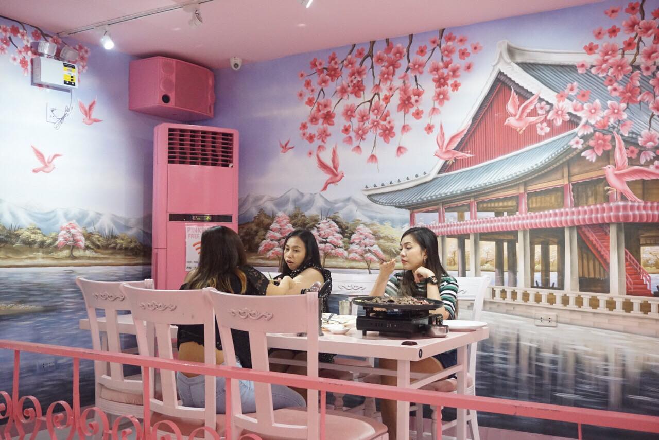 Pinkbird's mural. Photo: Kaka Corral