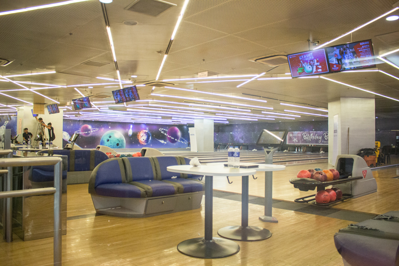 A bowling alley inside Megamall. (Photo: Jacques Manuntag) 