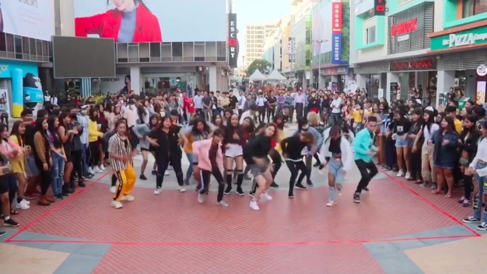 K-pop flash mob organized by Mandalay based Anonymous Dance Skool – screenshot via Facebook video