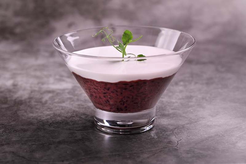 Pulut hitam pudding. Photo: Xin Wang