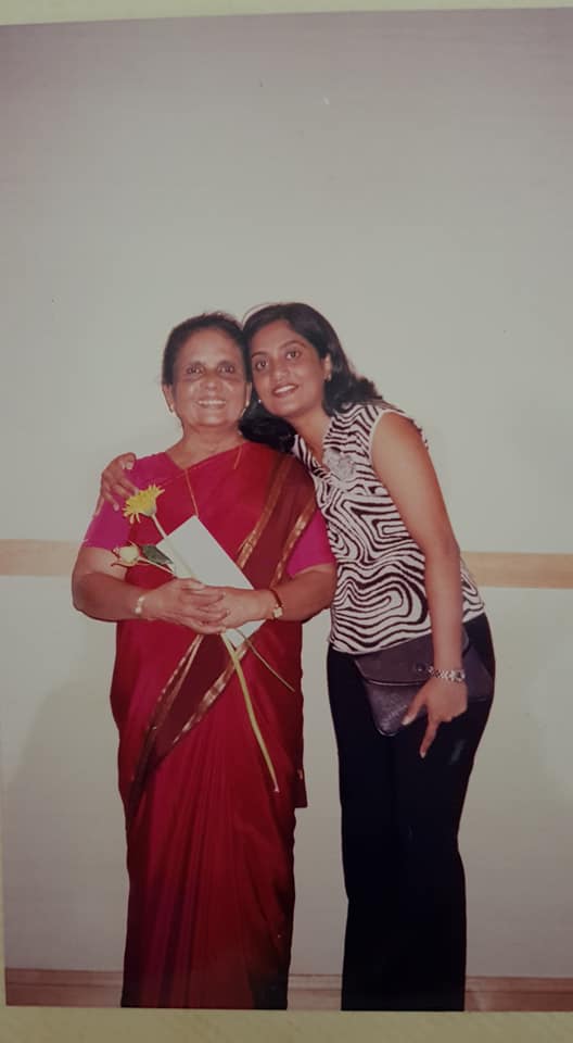 Jen and her mother Philo in a photo taken in 2012. (Photo: JEn Vaz / Facebook)