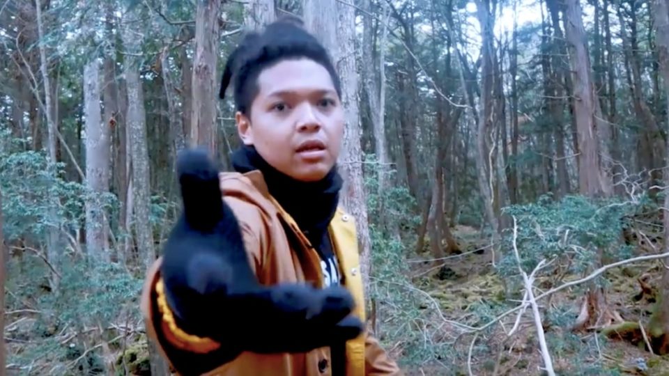 Indonesian Youtuber Qorygore wanted to pull a Logan Paul by making his own Aokigahara video. Photo: Youtube/Qorygore