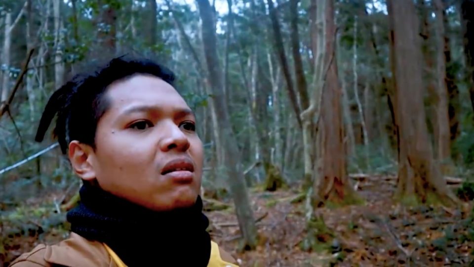 Indonesian Youtuber Qorygore wanted to pull a Logan Paul by making his own Aokigahara video. Photo: Youtube/Qorygore