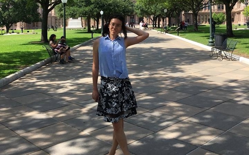 Zheng Pengpeng recounted her experience serving National Service having to present as male but knowing that she was a transgender woman (Photo: Peng Peng Zheng / Quora)