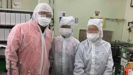 Photo of Indonesian students working at a contact lens factory, shared by legislator Ko Chih-en as part of her investigation into alleged abuses in the country’s student-internship program. (Via Taiwan News)