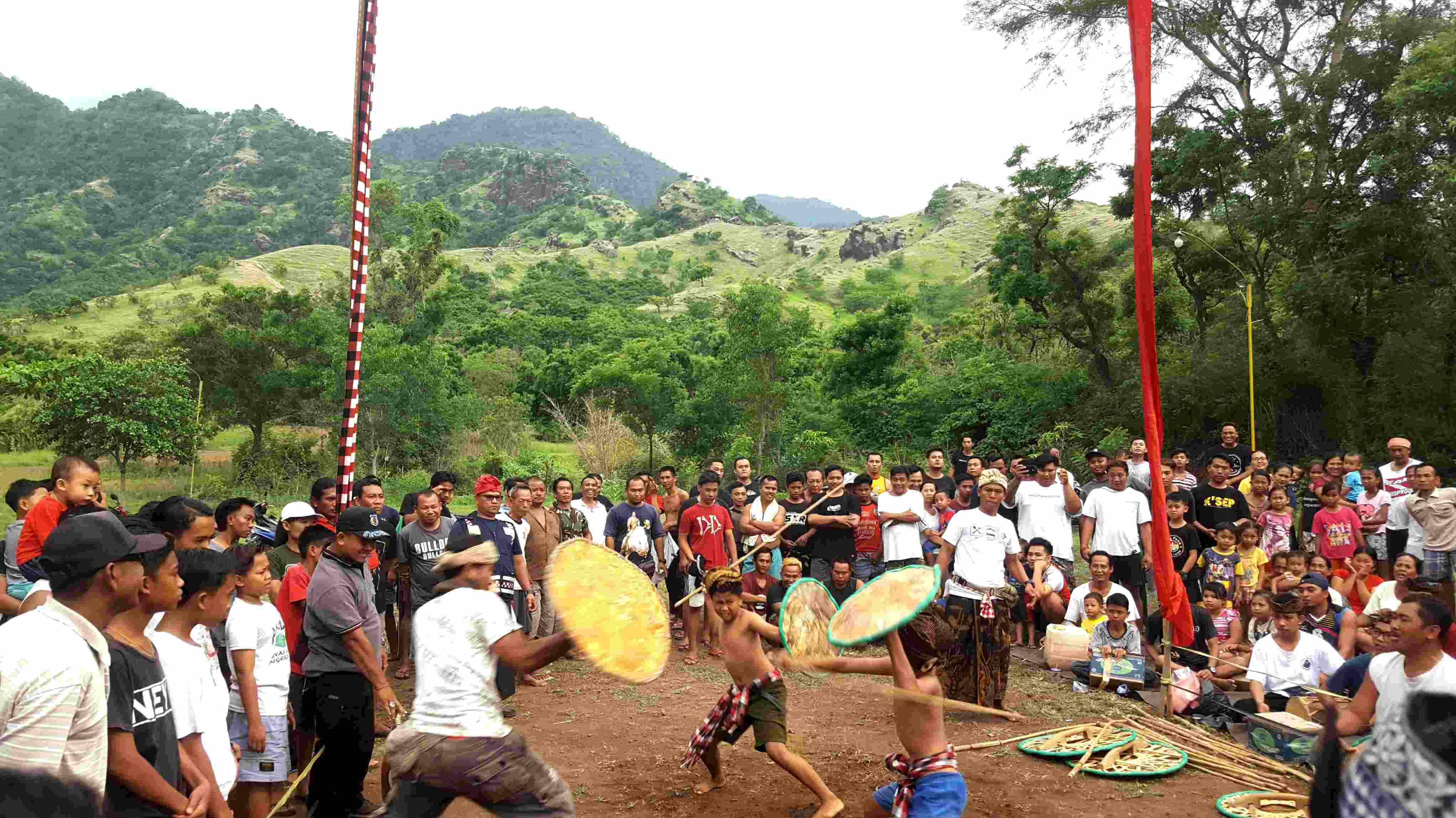 Gebug Ende tradition. Photo: Coconuts Bali