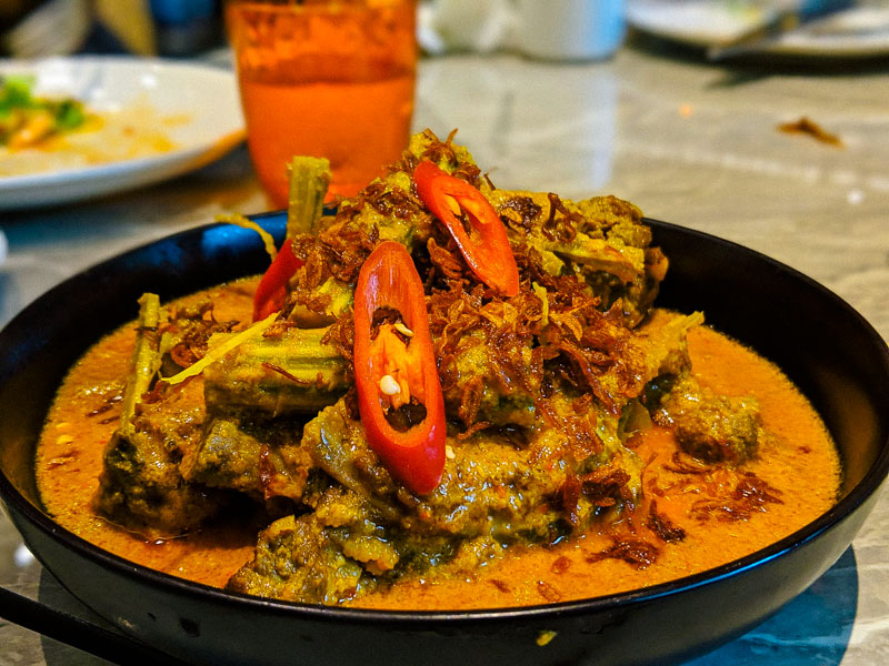 Sayur Kailo with Pork Ribs. Photo: Coconuts Media