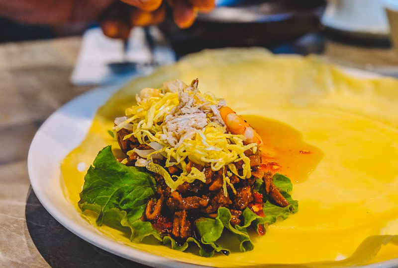 Us, abusing our DIY popiah privileges. Photo: Coconuts Media