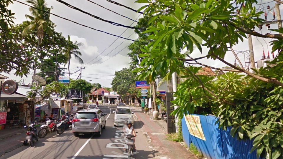 The BNI ATM on Jl. Danau Tamblingan in Sanur where the perpetrators were caught. Photo via Google Maps