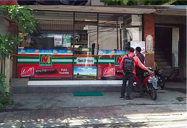 The Jl. Nakula Mini Mart where the crime took place. Photo via @denpasarviral
