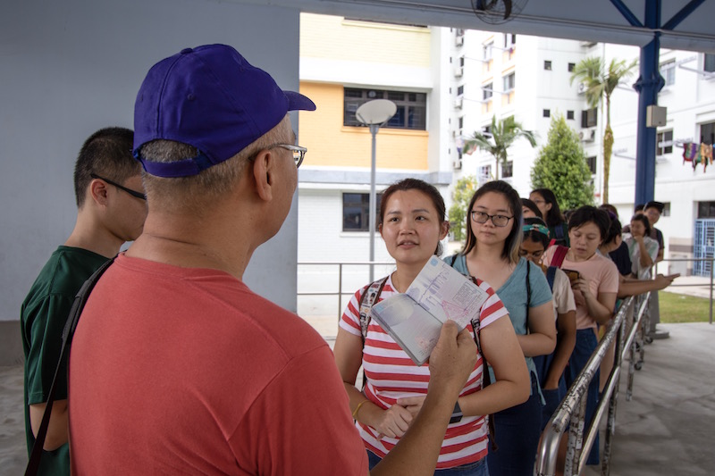Artist Jimmy Ong and host Khaw Han Chung testing the participatory performance on OH! volunteers. Photo: Passport