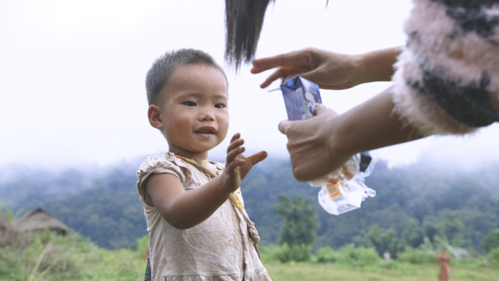 With many of the men addicted to drugs, women are forced to take up the task of earning money. This means many children are left unattended. Photo: Arglit Boonyai