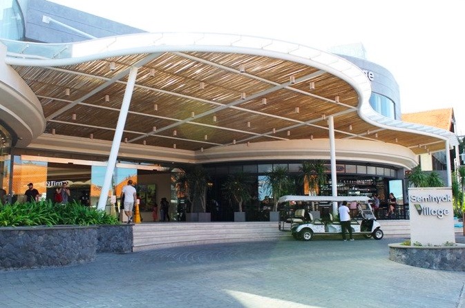 Seminyak Village Mall, where Farah Khan is located. Photo: Tripadvisor/Jktmale