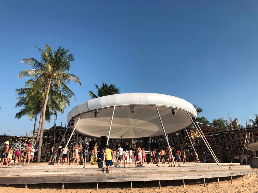 Tanya Zainuddin/Victor Goh