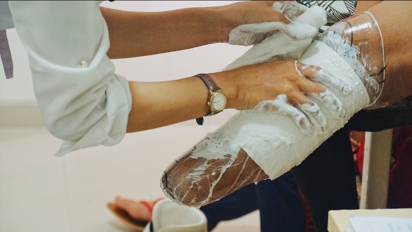 The plaster process. Photo: Julianne Greco/Coconuts Bali