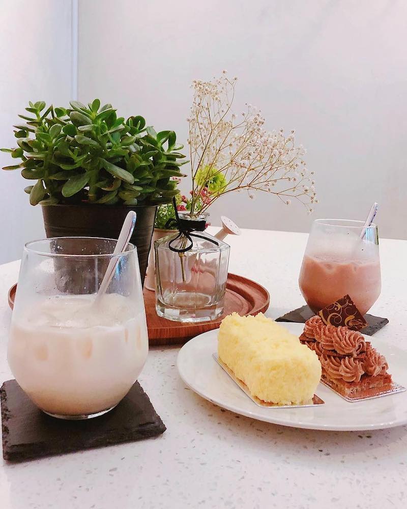 Photo: FlagWhite/Facebook