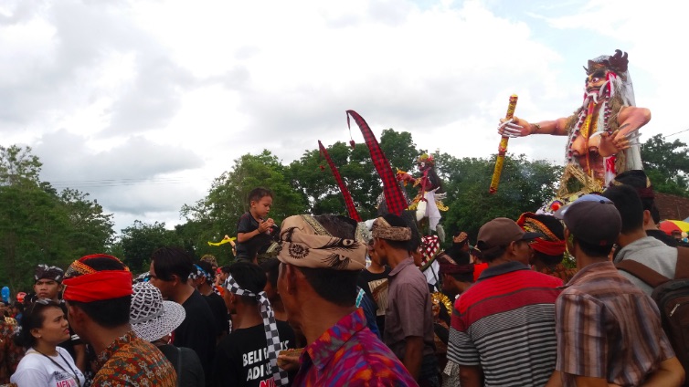 Ogoh-ogoh are demonic statues paraded on the eve of Nyepi. Photo: Wikimedia Commons