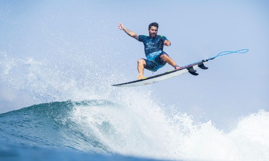 Italo Ferreira (BRA), the WINNER of the men’s 2018 Corona Bali Protected. Photo: WSL/Kelly Cestari 