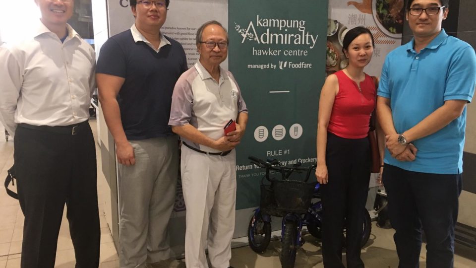 Dr Tan Cheng Bock continues his visits to hawker centres in the heartlands, most recently making a visit to Kampung Admiralty (Photo: Dr Tan Cheng Bock / Facebook)