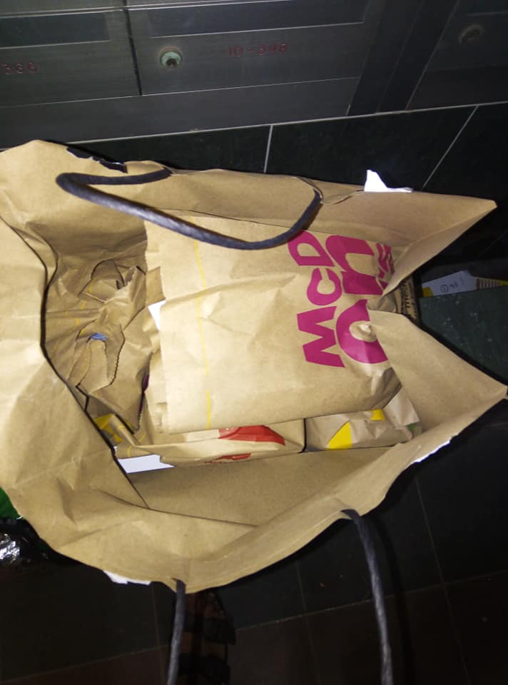 The 'wrong order'. (Photo: Nur Mamat / Facebook)