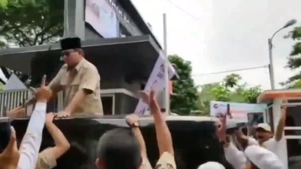 Presidential candidate Prabowo campaigning yesterday in Cianjur, West Java. Screenshot: Dahnil Anzar Simanjuntak / Twitter
