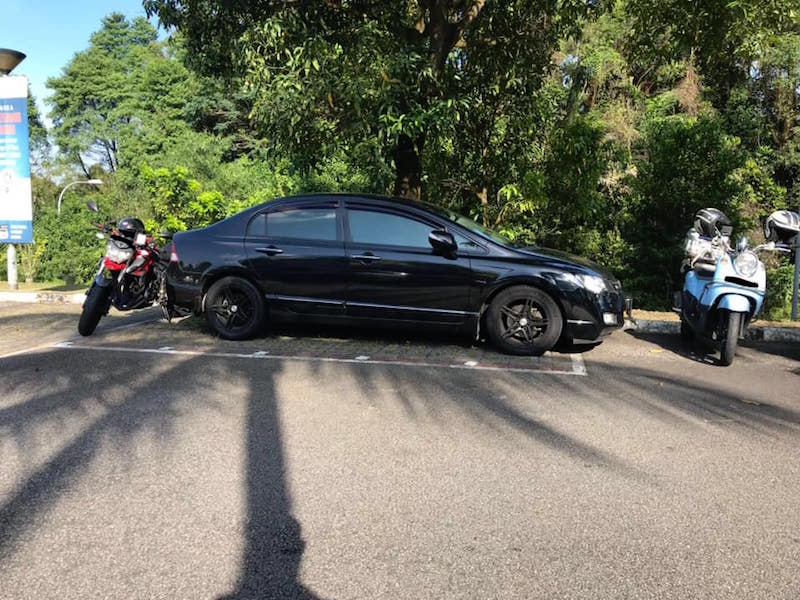 'Motocyclists unite. Make sure Handle lock.' Photo: Maman Al-Siddiq/Facebook