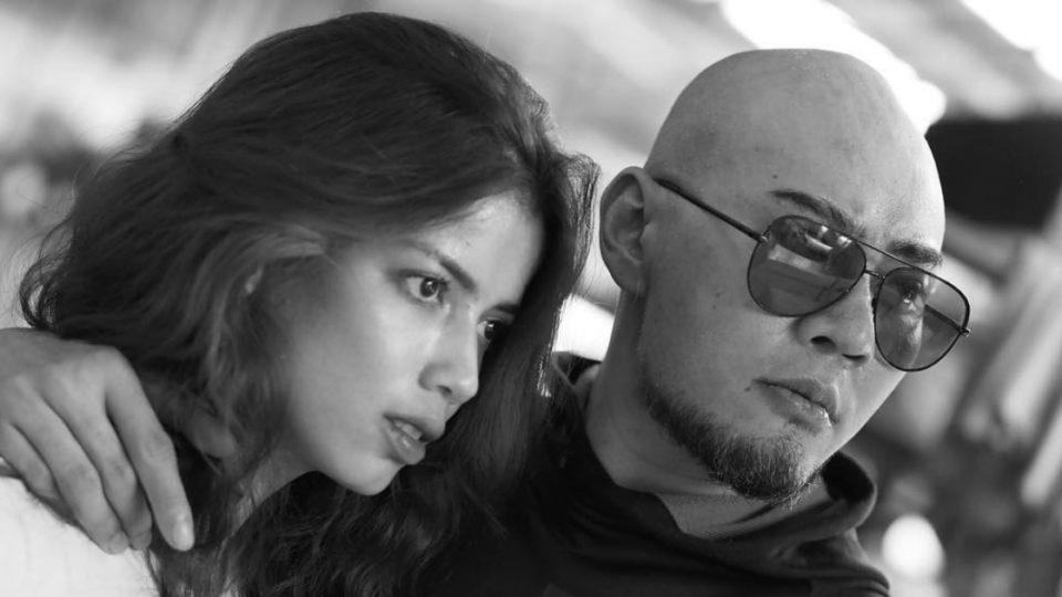 Fitness influencer/former beauty queen Sabrina Chairunnisa and her fiancé, magician-turned-presenter Deddy Corbuzier. Photo: Instagram/@sabrinachairunnisa_