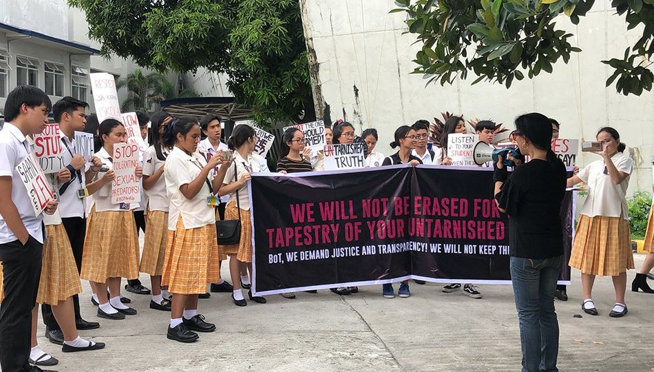 Students, parents, and teachers protest as the Philippine Science High School’s board of trustees decide on whether to let 6 male students graduate even after allegedly sharing lewd photos of female schoolmates. (Photo: Dharel Placido/ABS-CBN News)