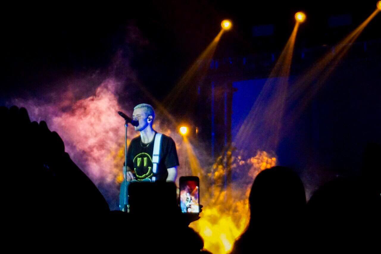 Lauv wearing his merch. Photo: Kaka Corral/Coconuts Media