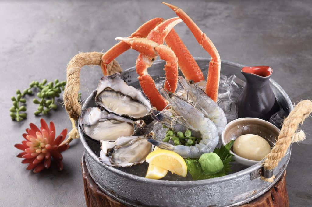 Alibi's Seafood platter. Photo via Cordis.