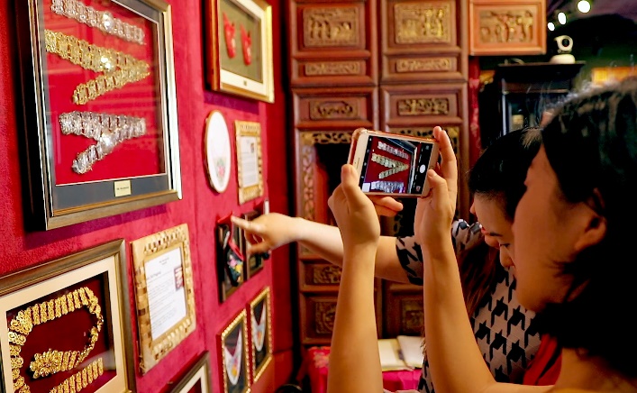 Photo: The Peranakan Gallery